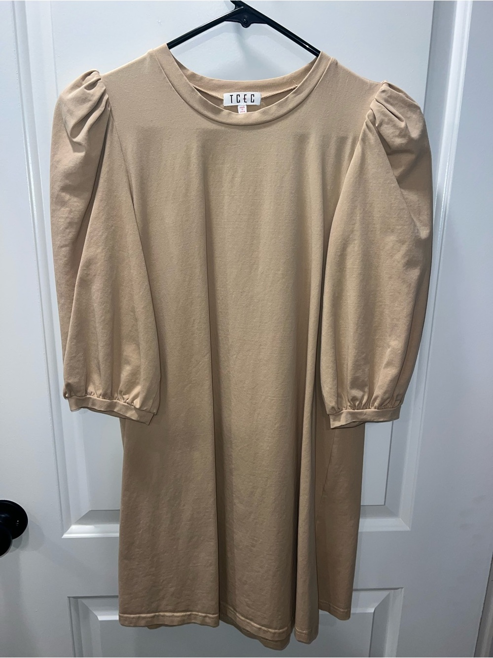 TCEC Beige/Camel Puff-Sleeve Shift Dress